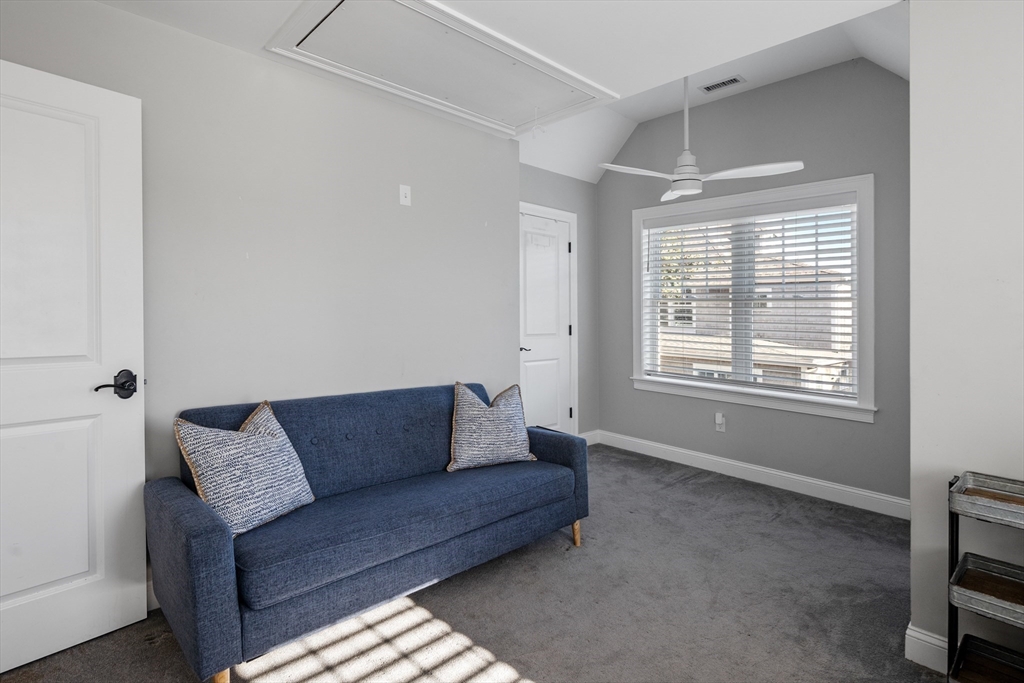 16R Gannett Rd, Minot