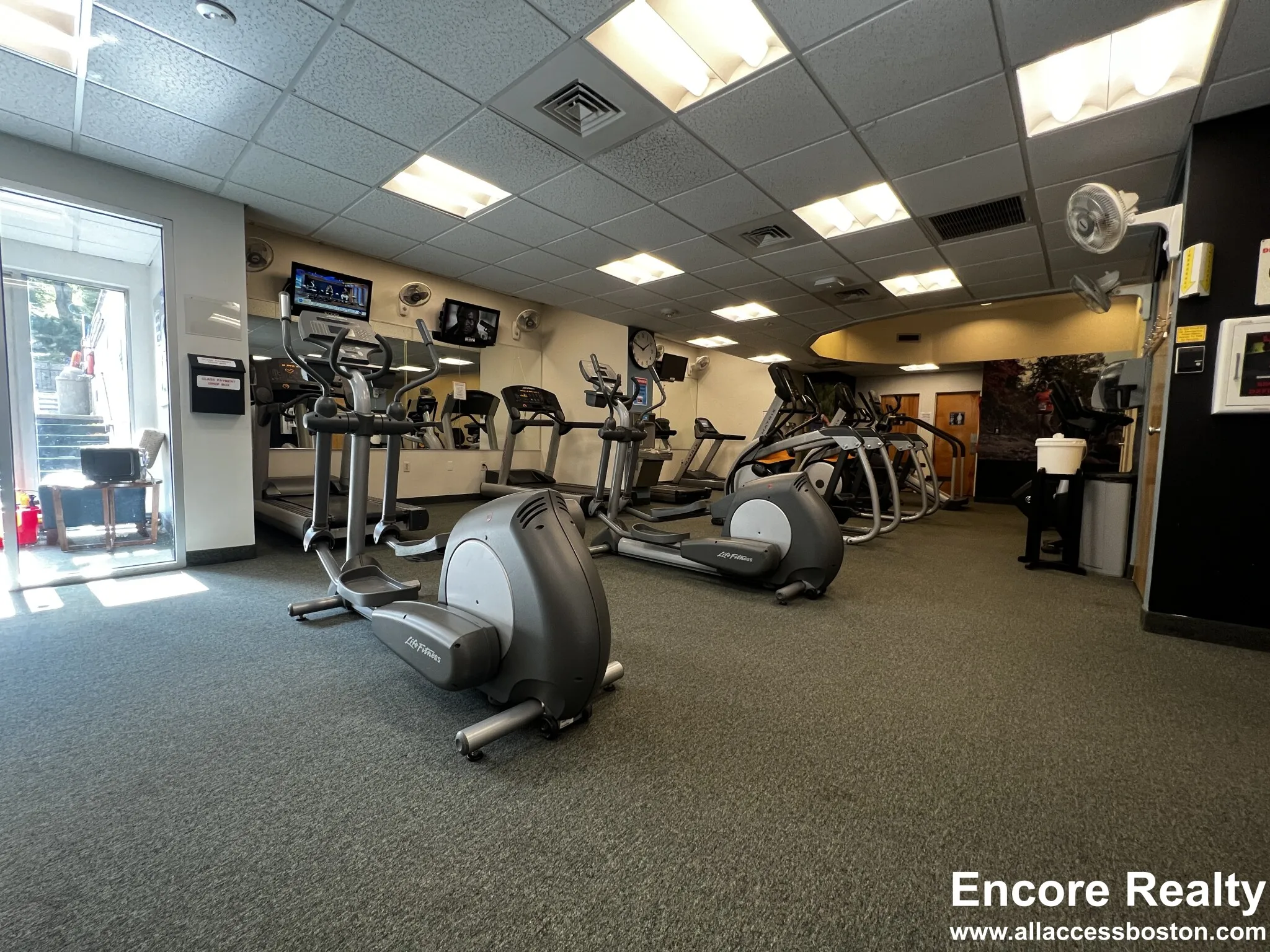 77 Pond Ave, Brookline Village