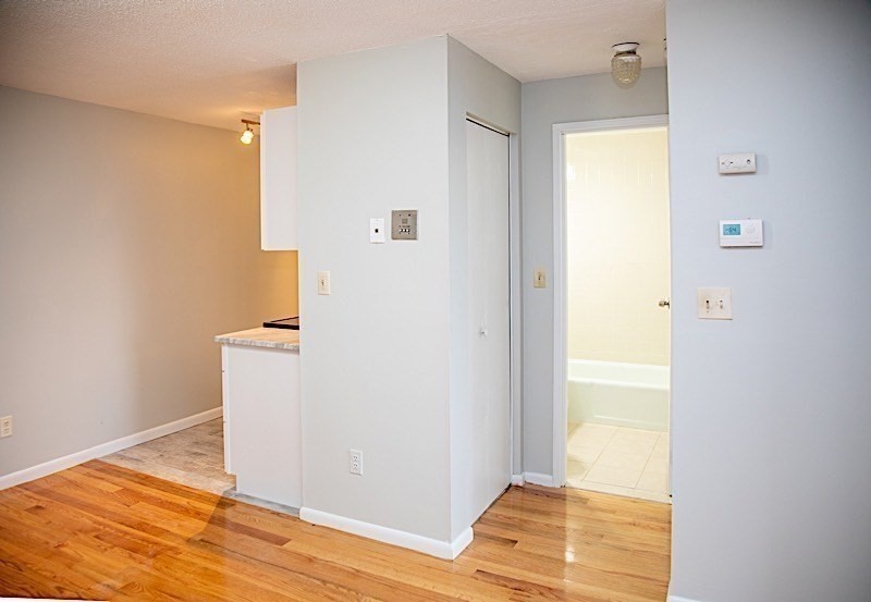 14 Murdock, Ball Square