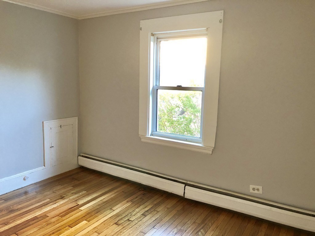 34 Carle Rd, North Quincy