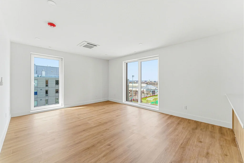 1035 Commonwealth Ave, Allston