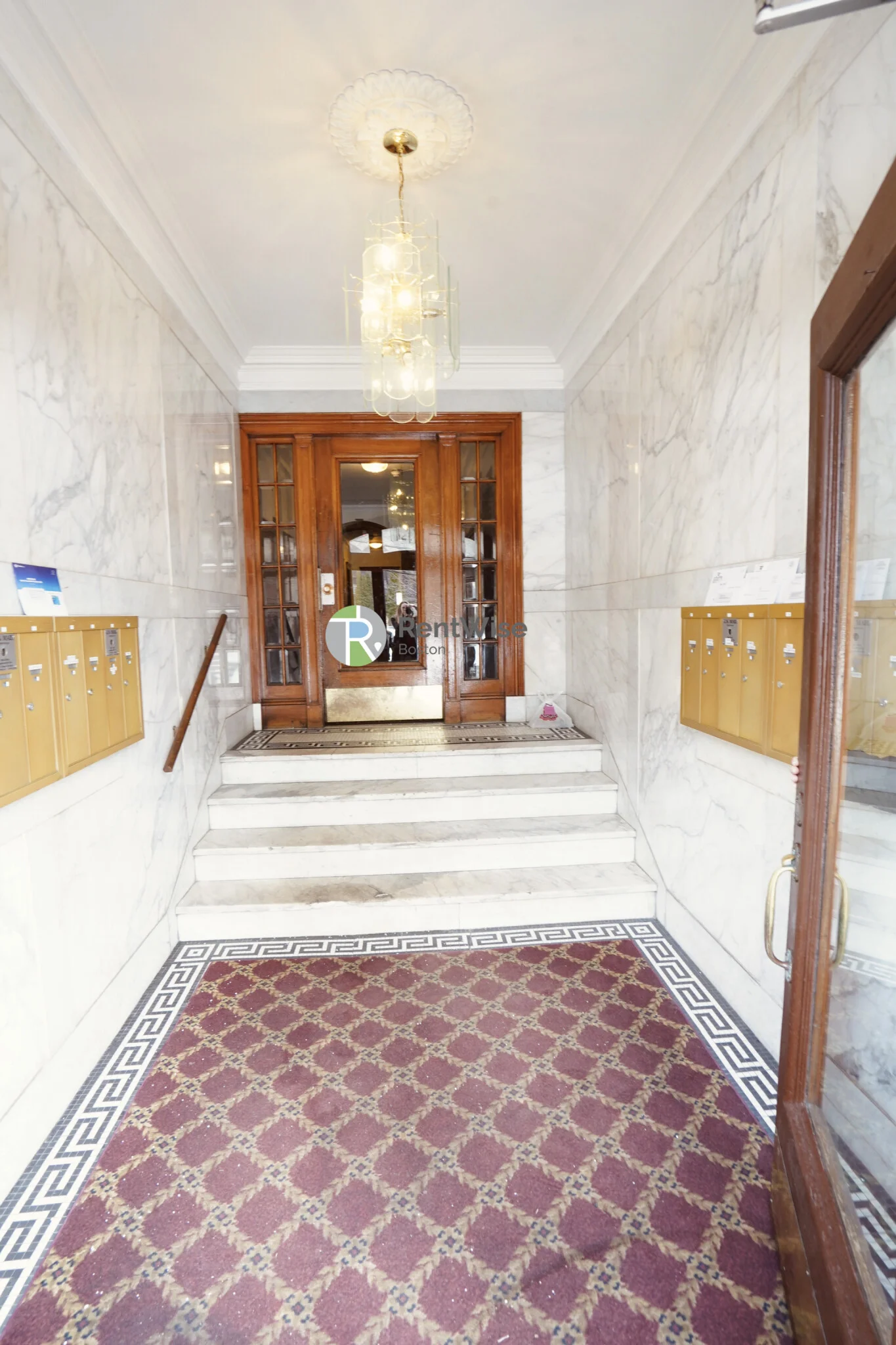 40 Quint Ave, Allston