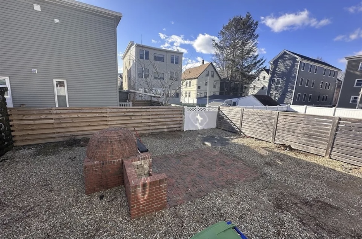 374 Highland Ave, Davis Square