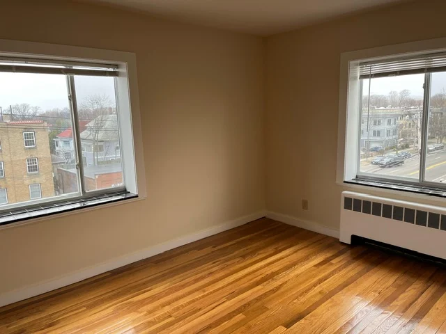 179 Elm St, Davis Square