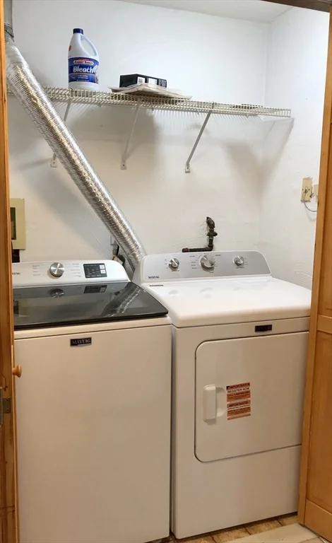 98 Apache Way, Tewksbury