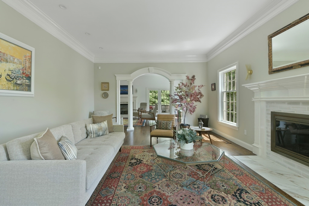 3 Wood Ln, Winchester