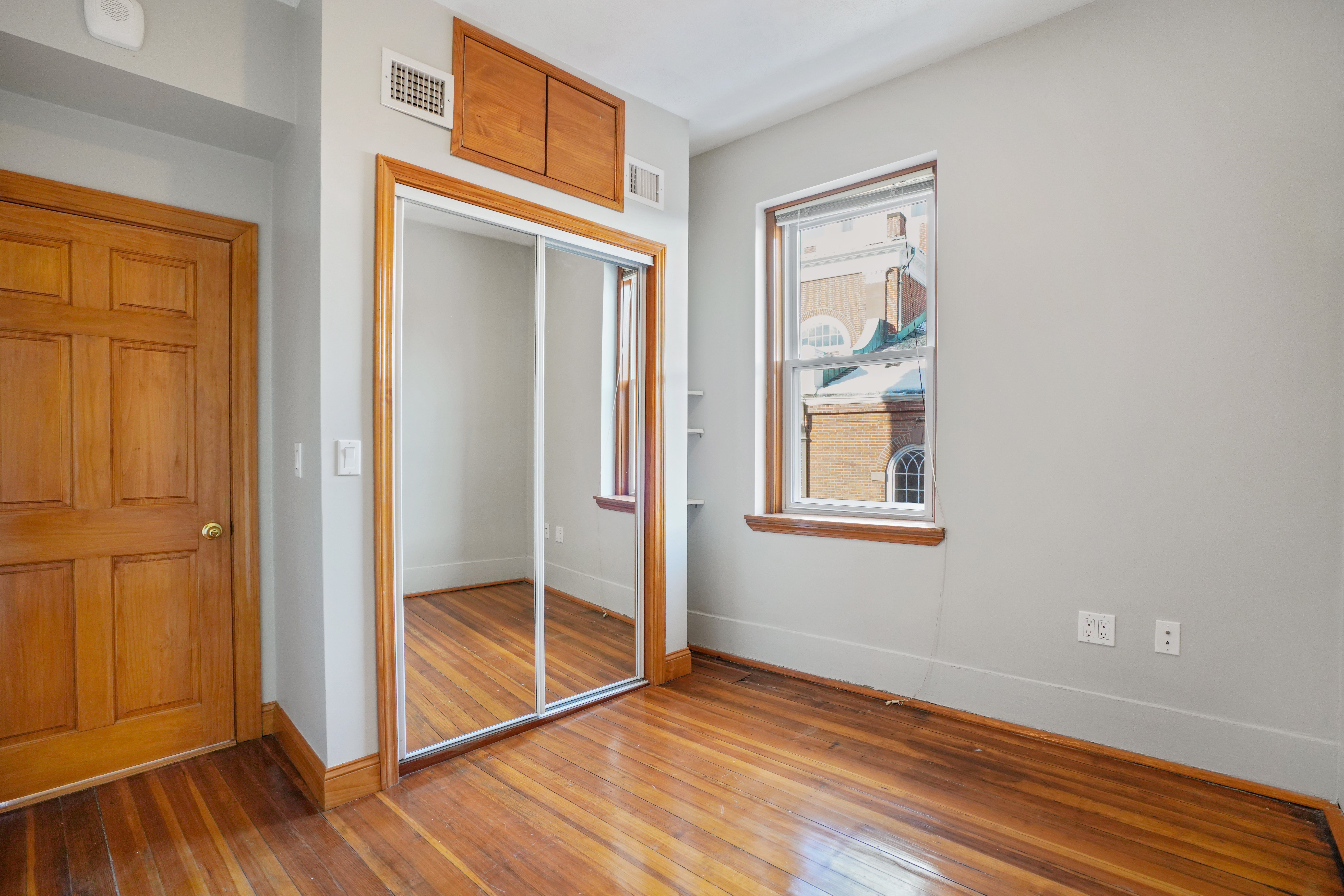 3.5 bed, 1 bath apartment for rent at 391 Hanover St Unit 3, North End — photo 12 of 17
