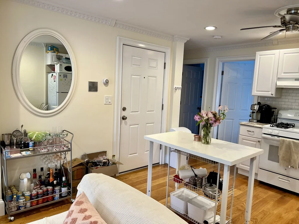 245 E St, South Boston
