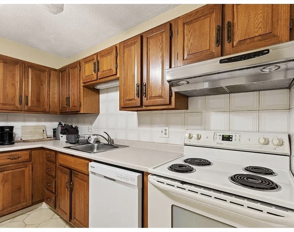 2500 Mystic Valley Pkwy, Medford