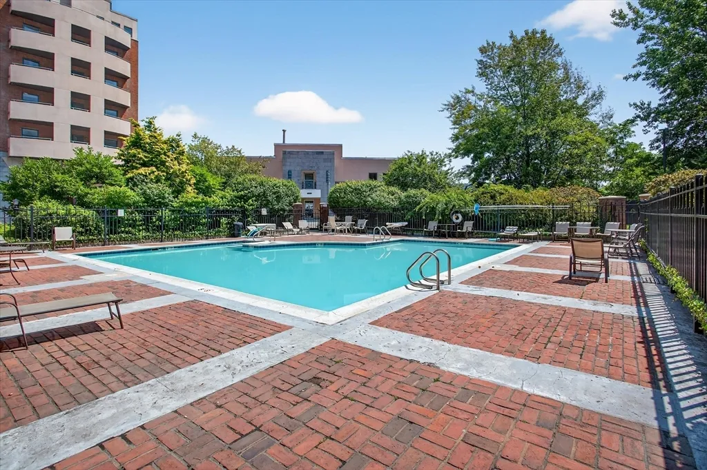 175 Cottage, Chelsea