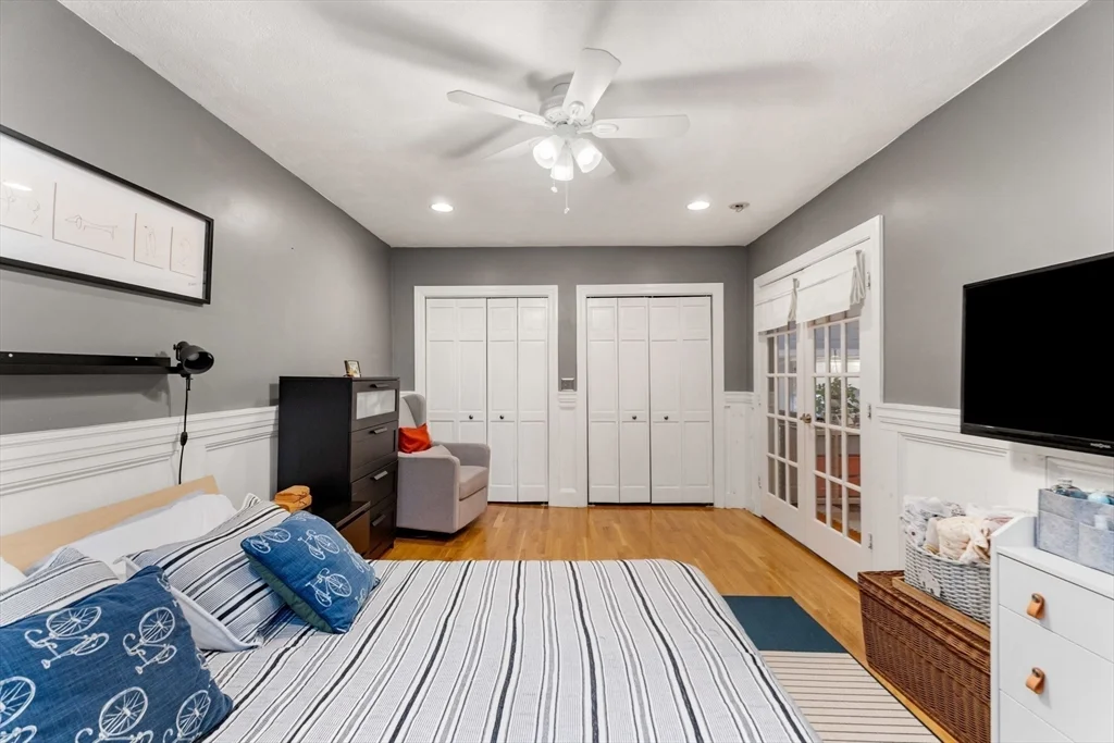 890 Winthrop Ave, Beachmont