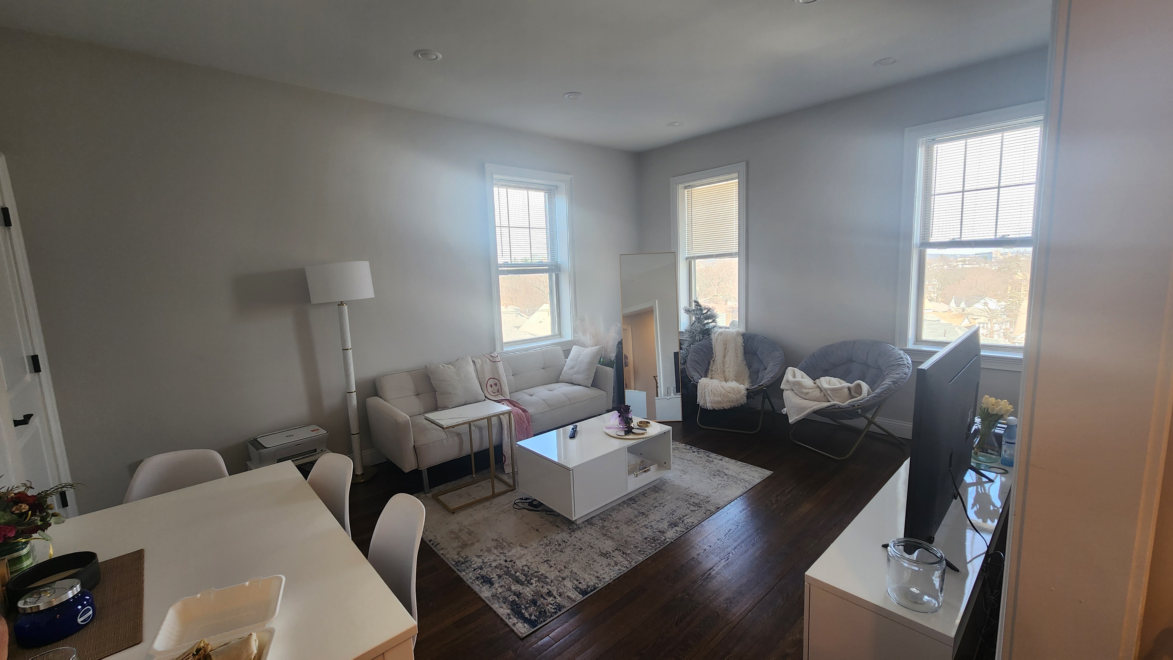 2017 Commonwealth Ave, Brighton