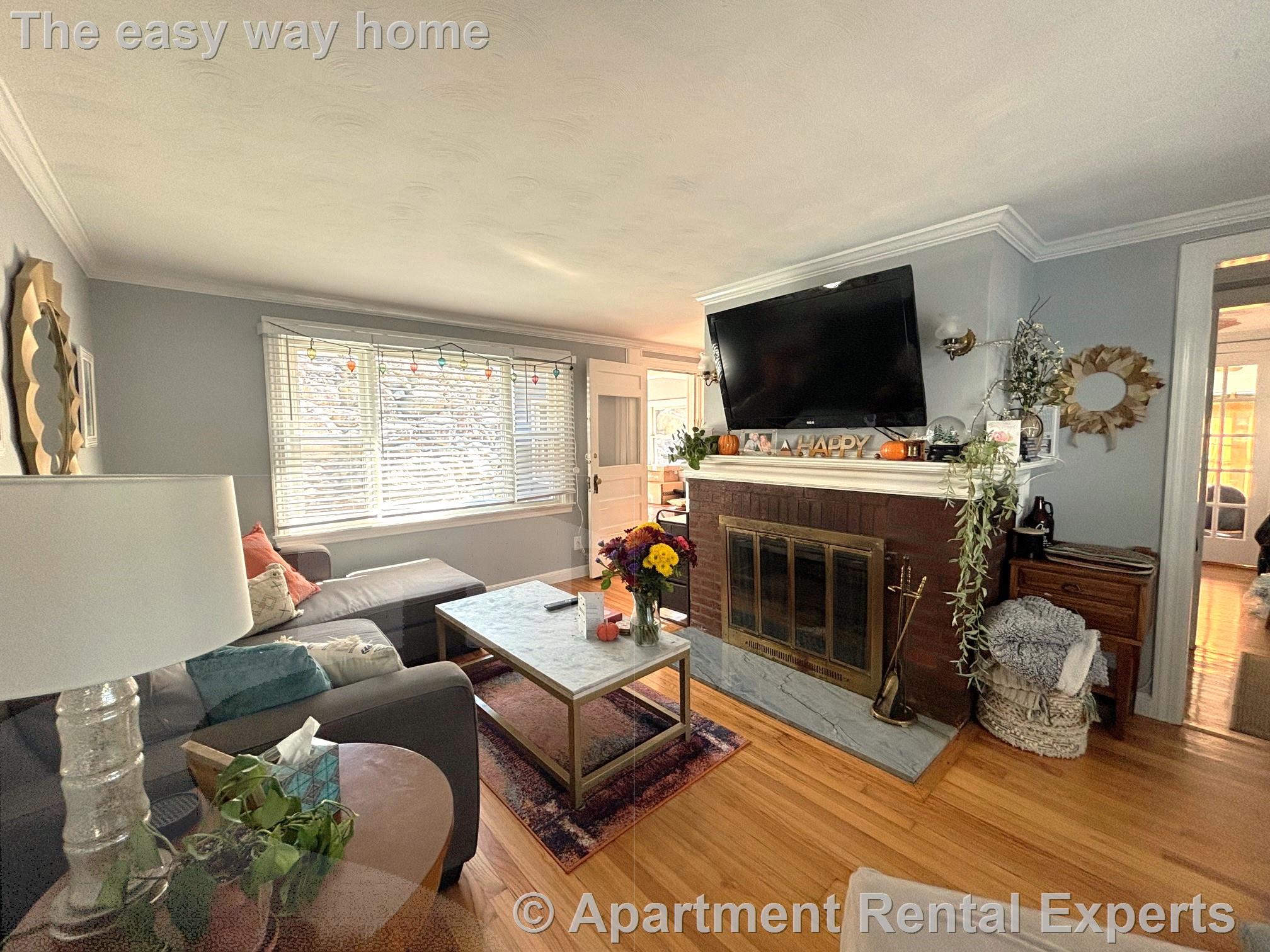 768 Main St, Wakefield