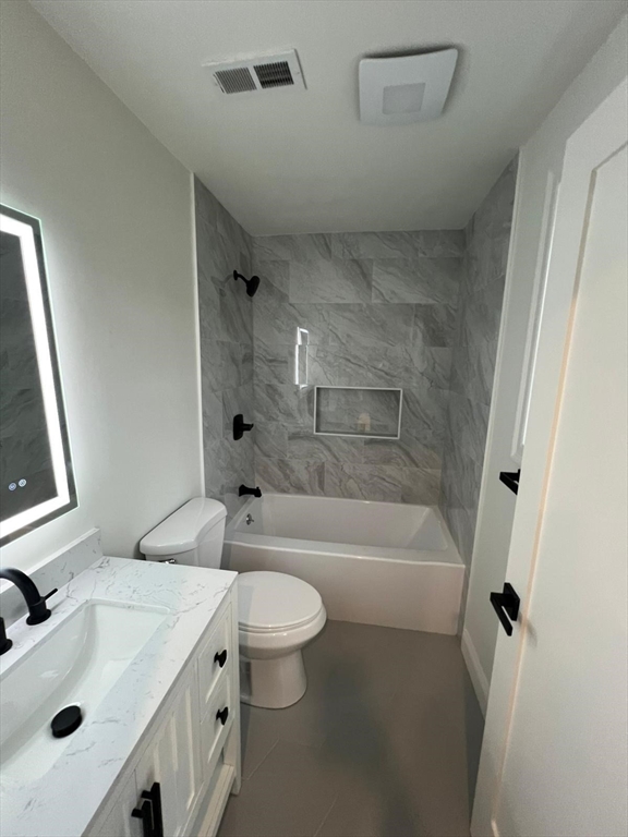 5 Colorado St, Mattapan