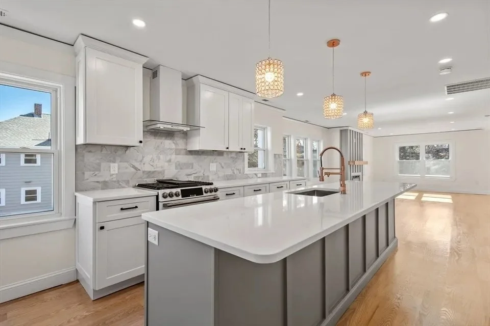 158 North Beacon St, Watertown