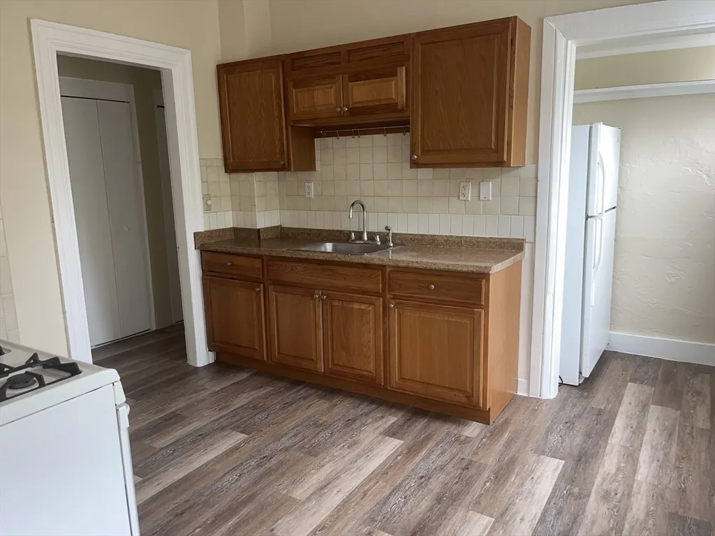 194-1/2 Lexington St, East Boston