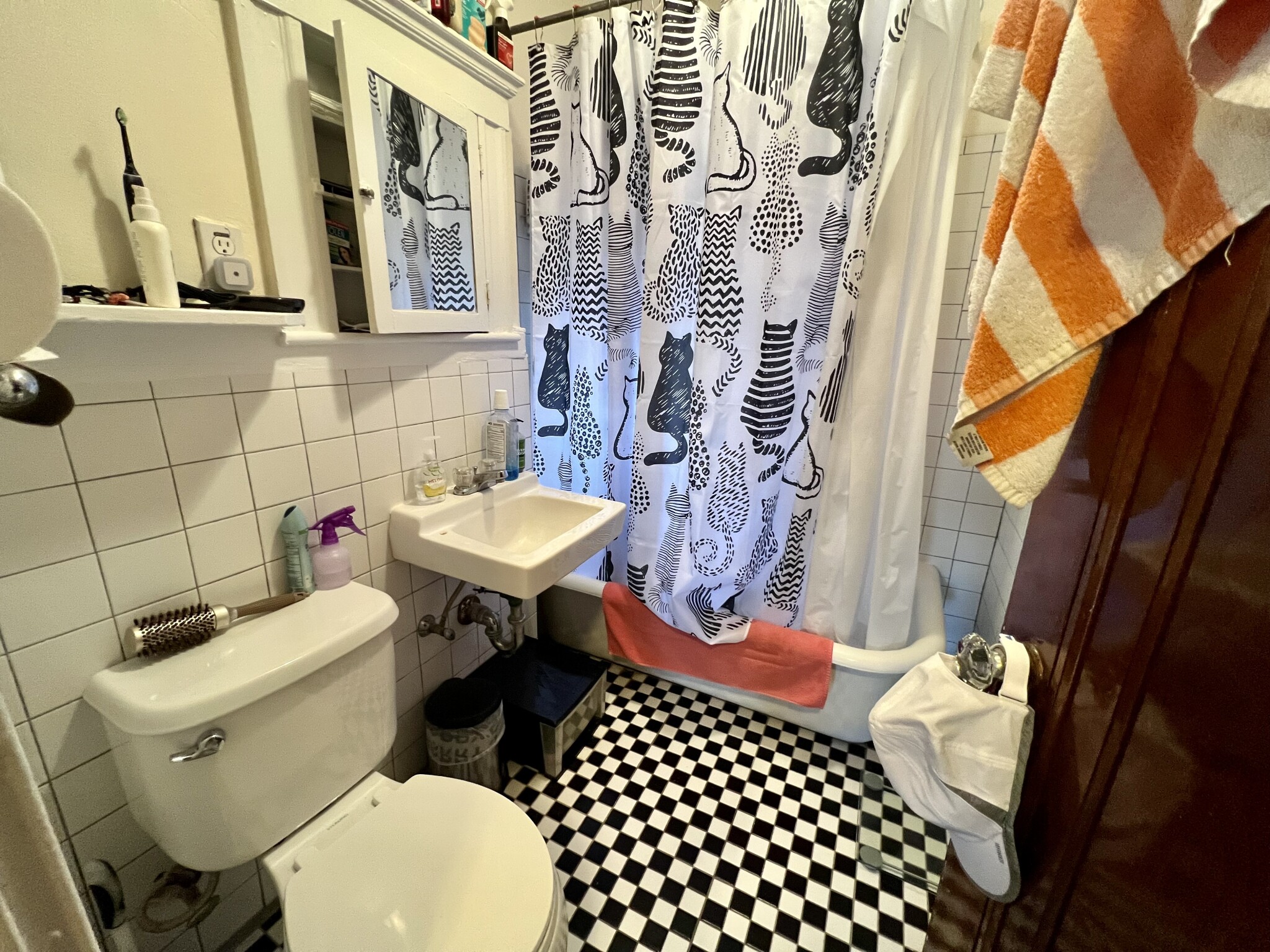 1950 Commonwealth Ave, Brighton