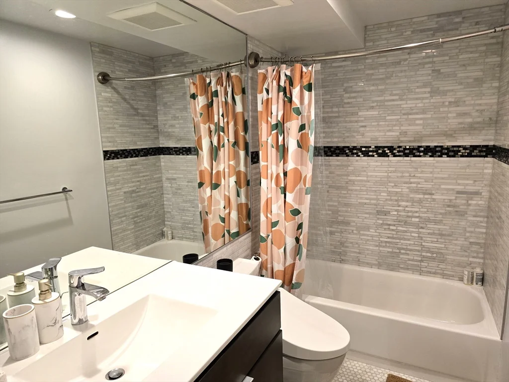 76 W Rutland Sq, South End