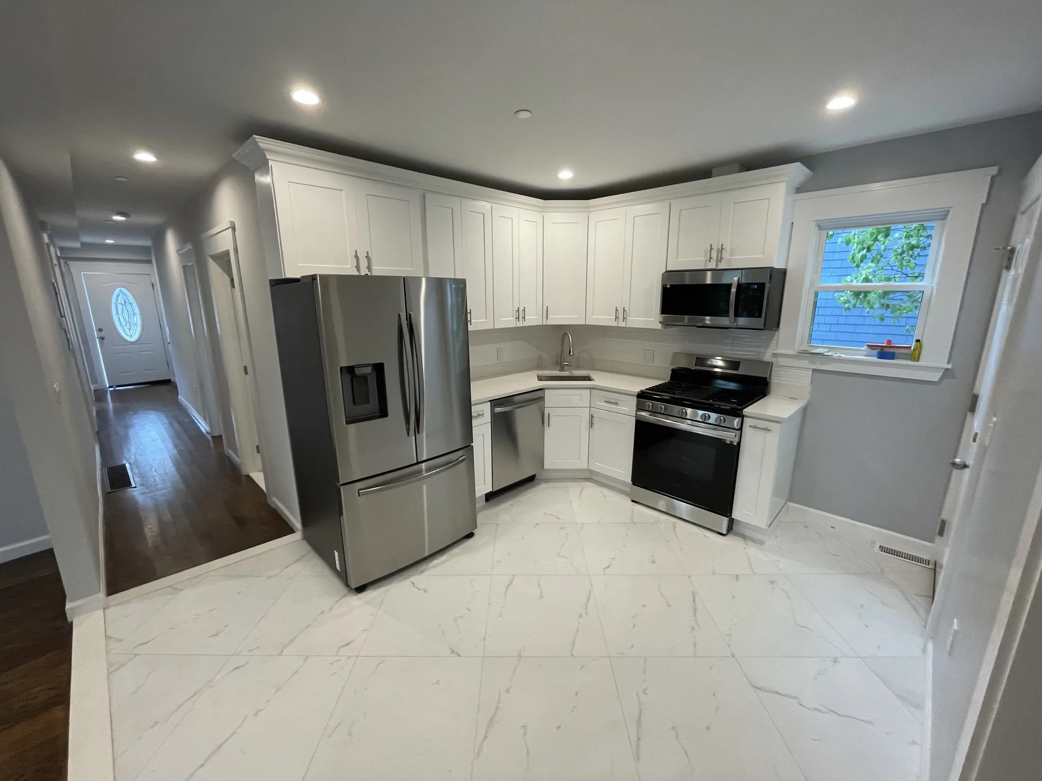 31 Raymond Ave, West Somerville