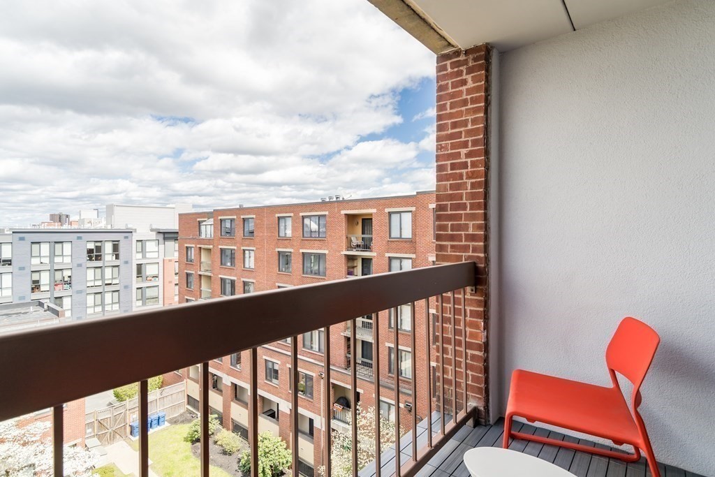 85 Brainerd Rd, Allston