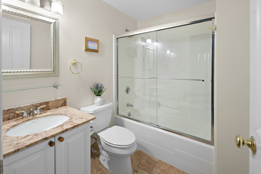 4 Charlesgate E, Back Bay