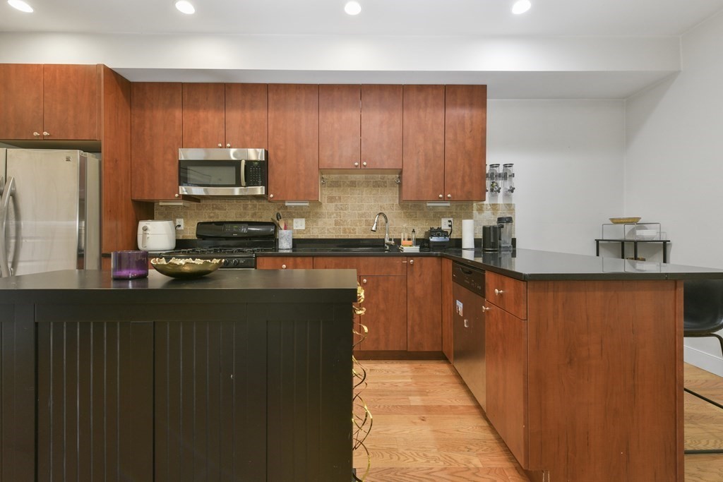 327 W Broadway, South Boston