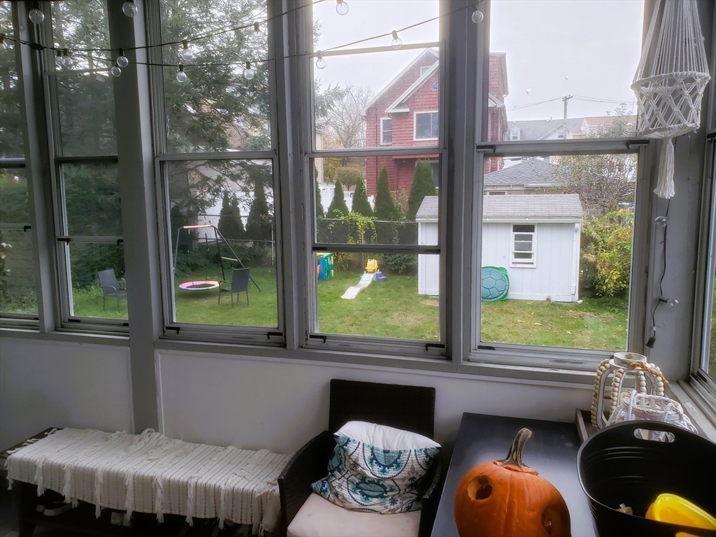 9 Menotomy Rd, Arlington