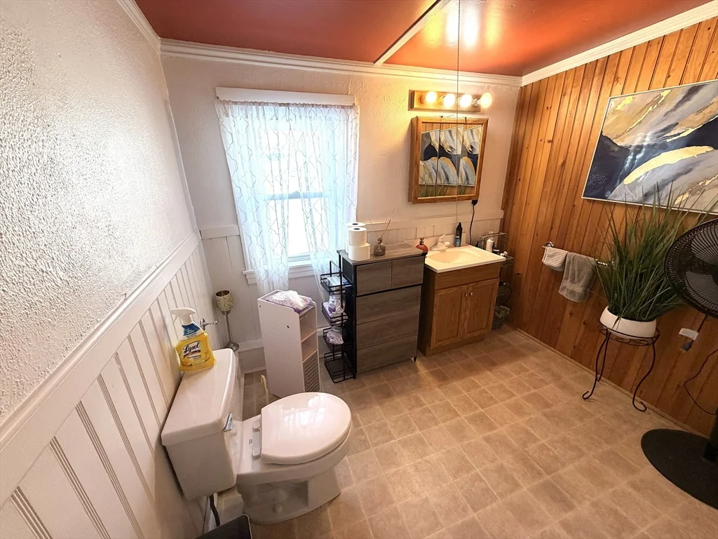 75 Lincoln St, Waltham