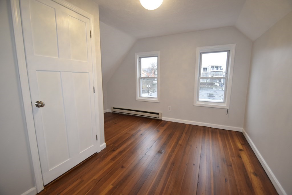 247 School St, Revere