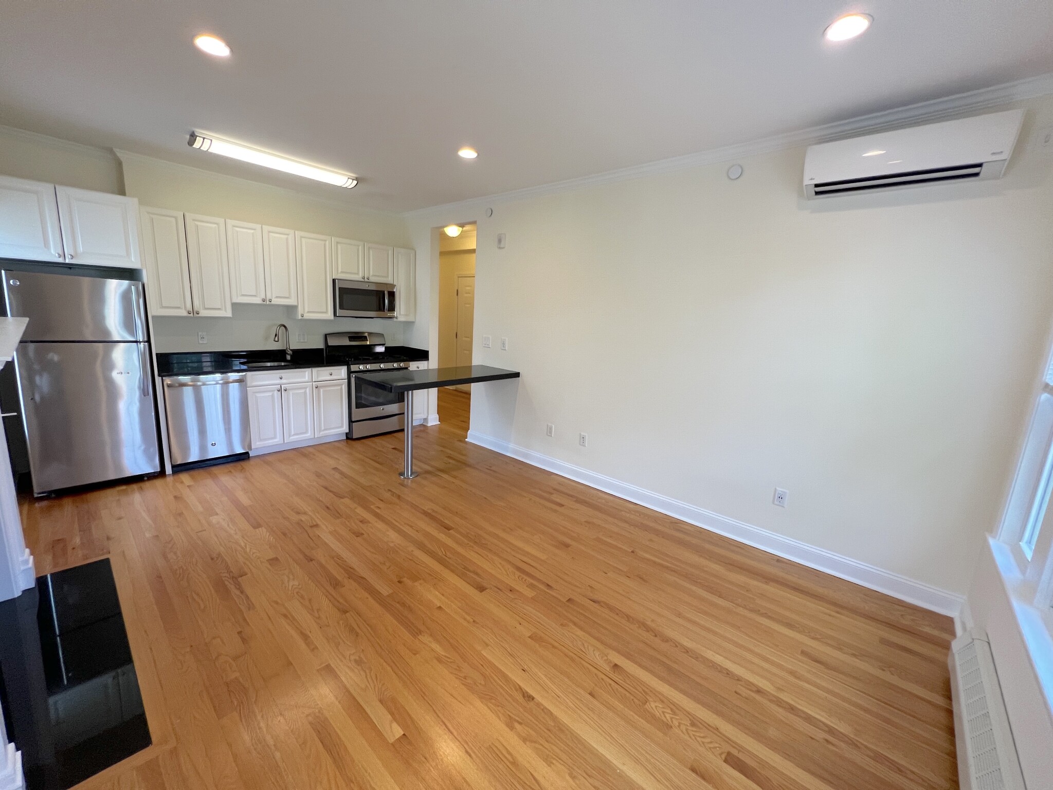 65 Langdon St, Neighborhood Nine