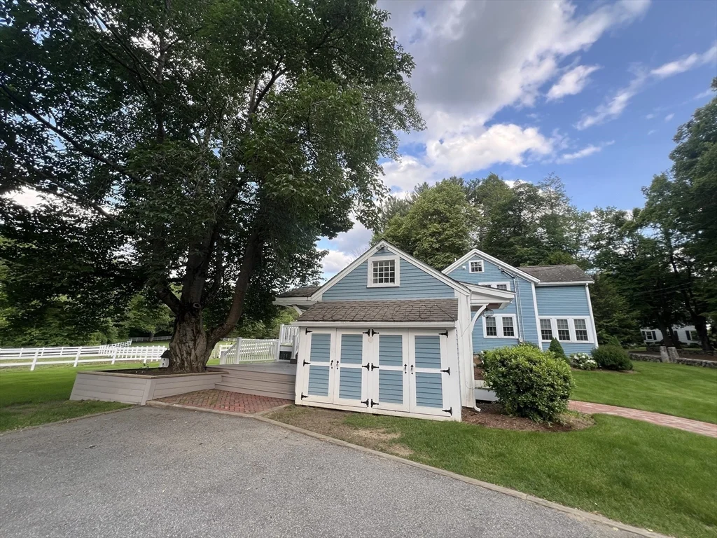 243 Dudley Rd, Bedford