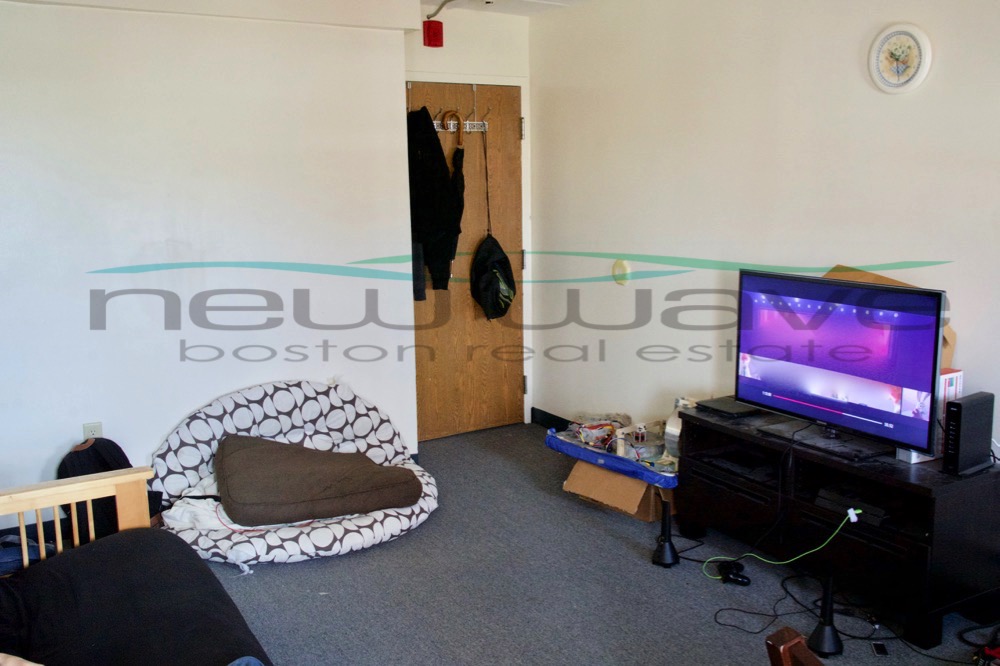 400 Massachusetts Ave, South End