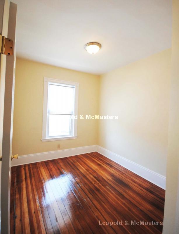 4 bed, 1.5 bath apartment for rent at 795 Columbia Rd Unit 2, Dorchester — photo 3 of 13