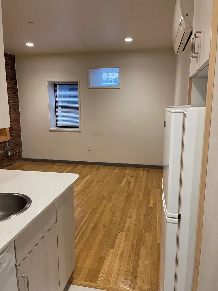 144 Bowdoin St, Boston Downtown