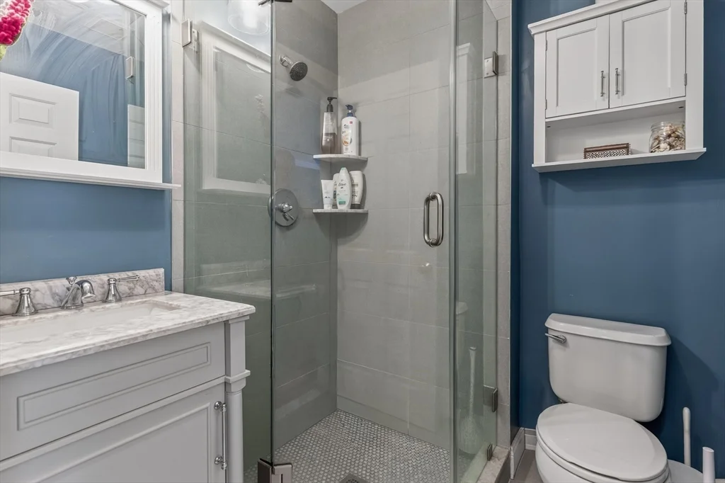 17-B Bonair St, East Somerville