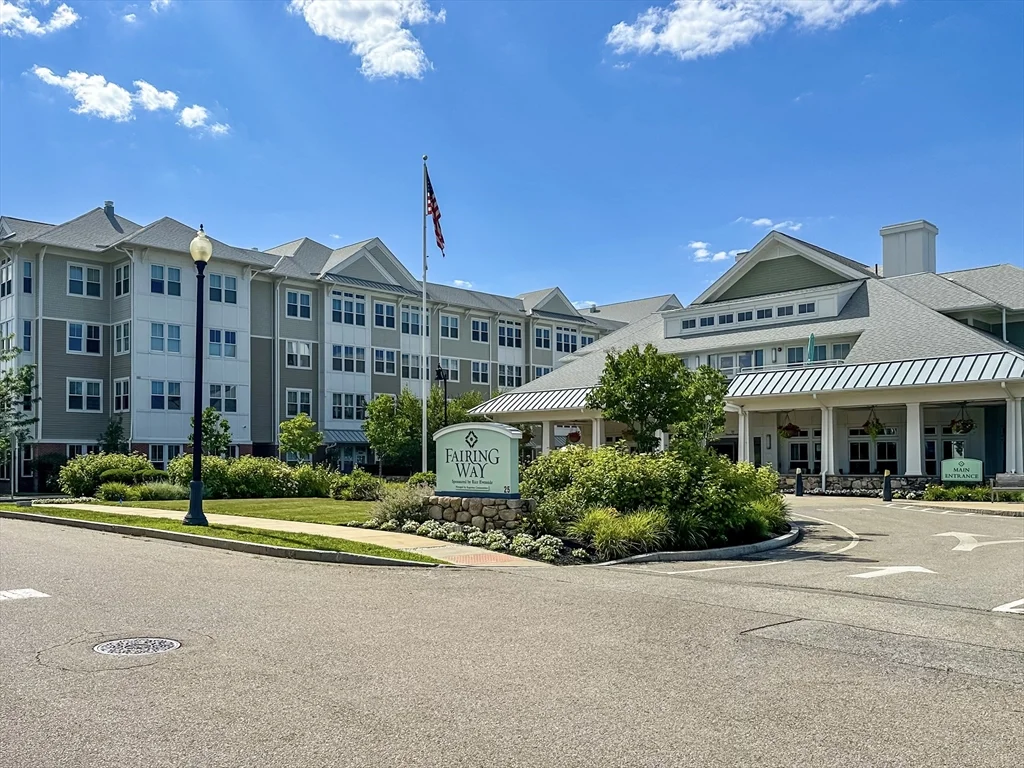 25 Stonehaven Dr, Weymouth