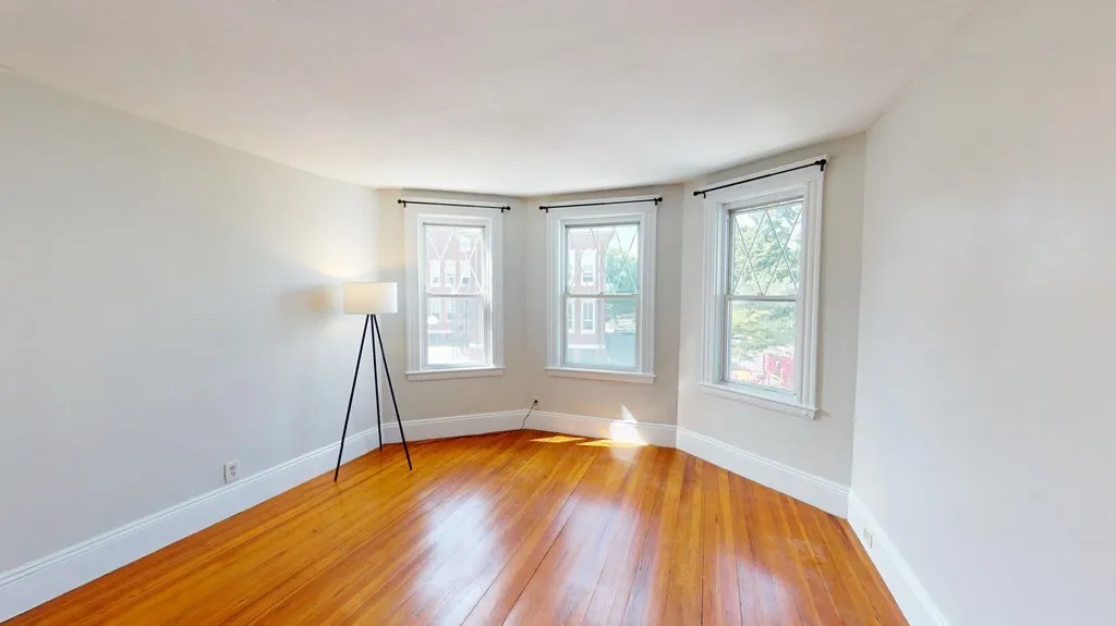 30 Roseclair, Boston