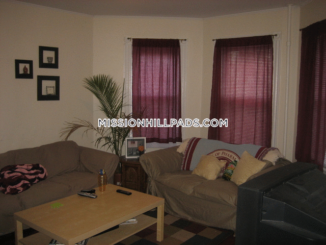 3 bed, 1 bath apartment for rent at 34 Darling St Unit U1, Mission Hill — photo 10 of 44