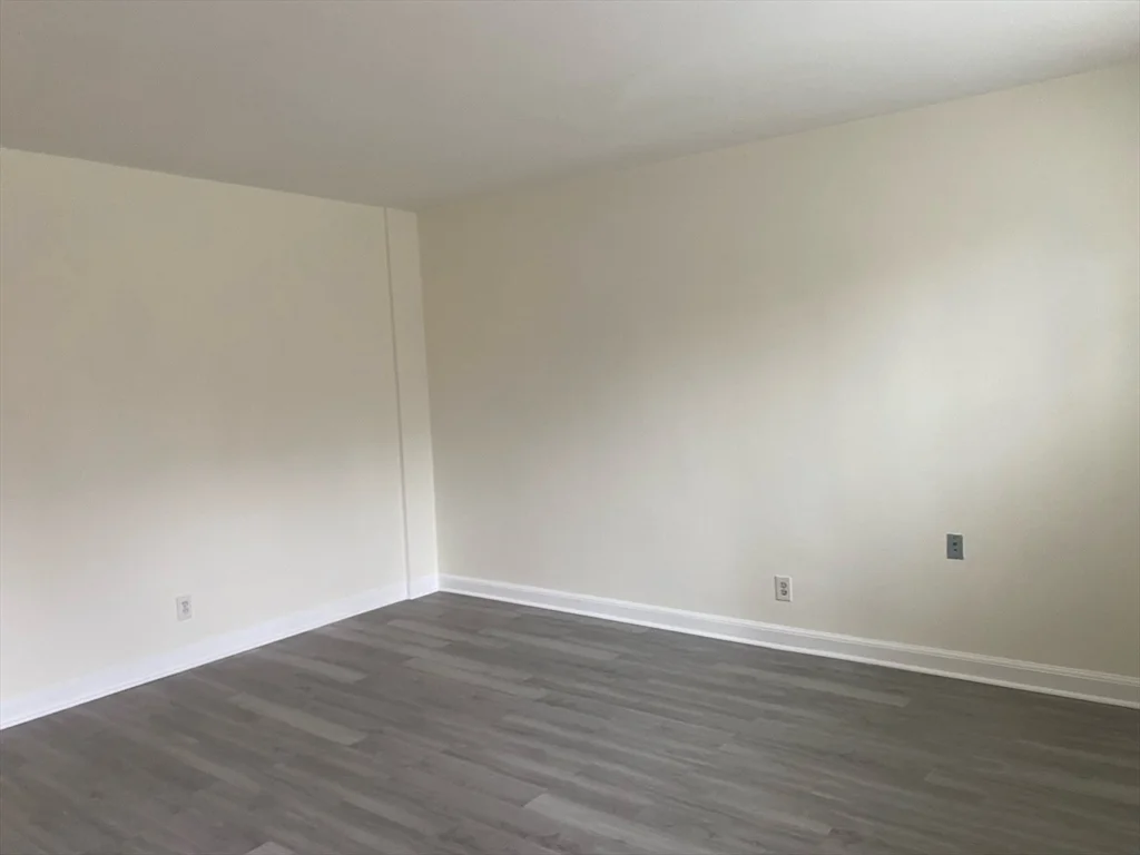 38 Dean Rd, Beaconsfield