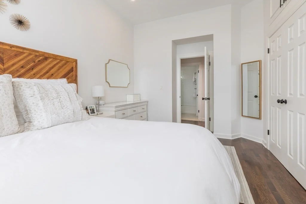 416 Marlborough St, Back Bay