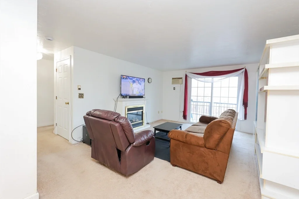 610 S Franklin St, Holbrook