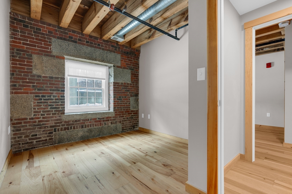 58 13th St, Charlestown