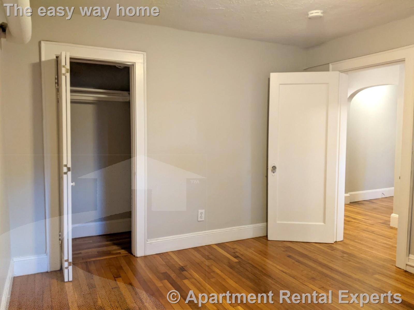 119 College Ave, Davis Square