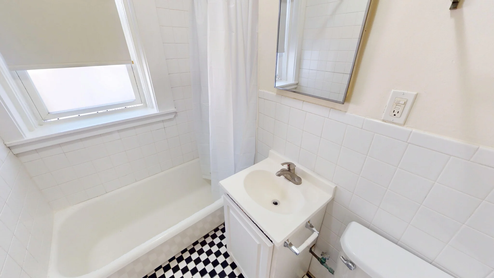 1940 Commonwealth Ave, Brighton