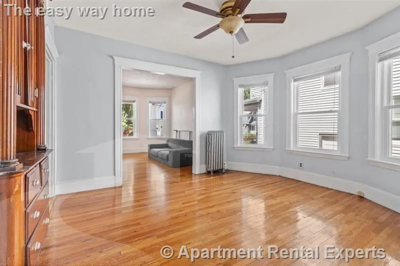 38 George St, Tufts
