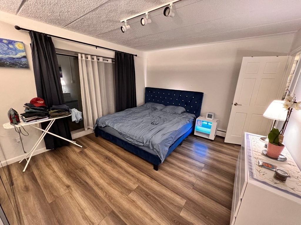 995 Massachusetts Ave, Arlington