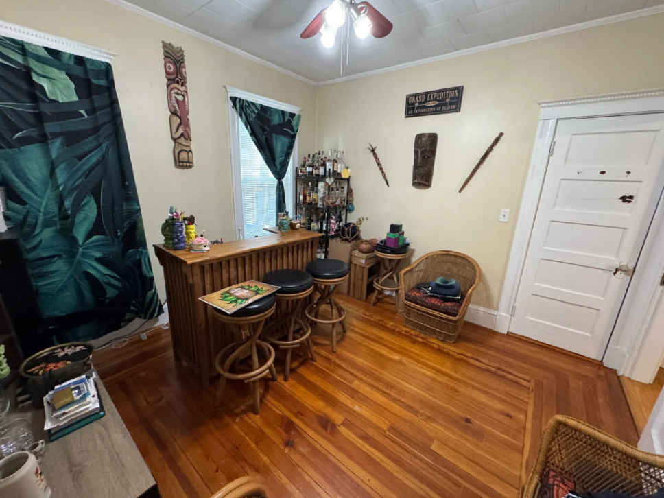 296 Highland Ave, Powder House Square