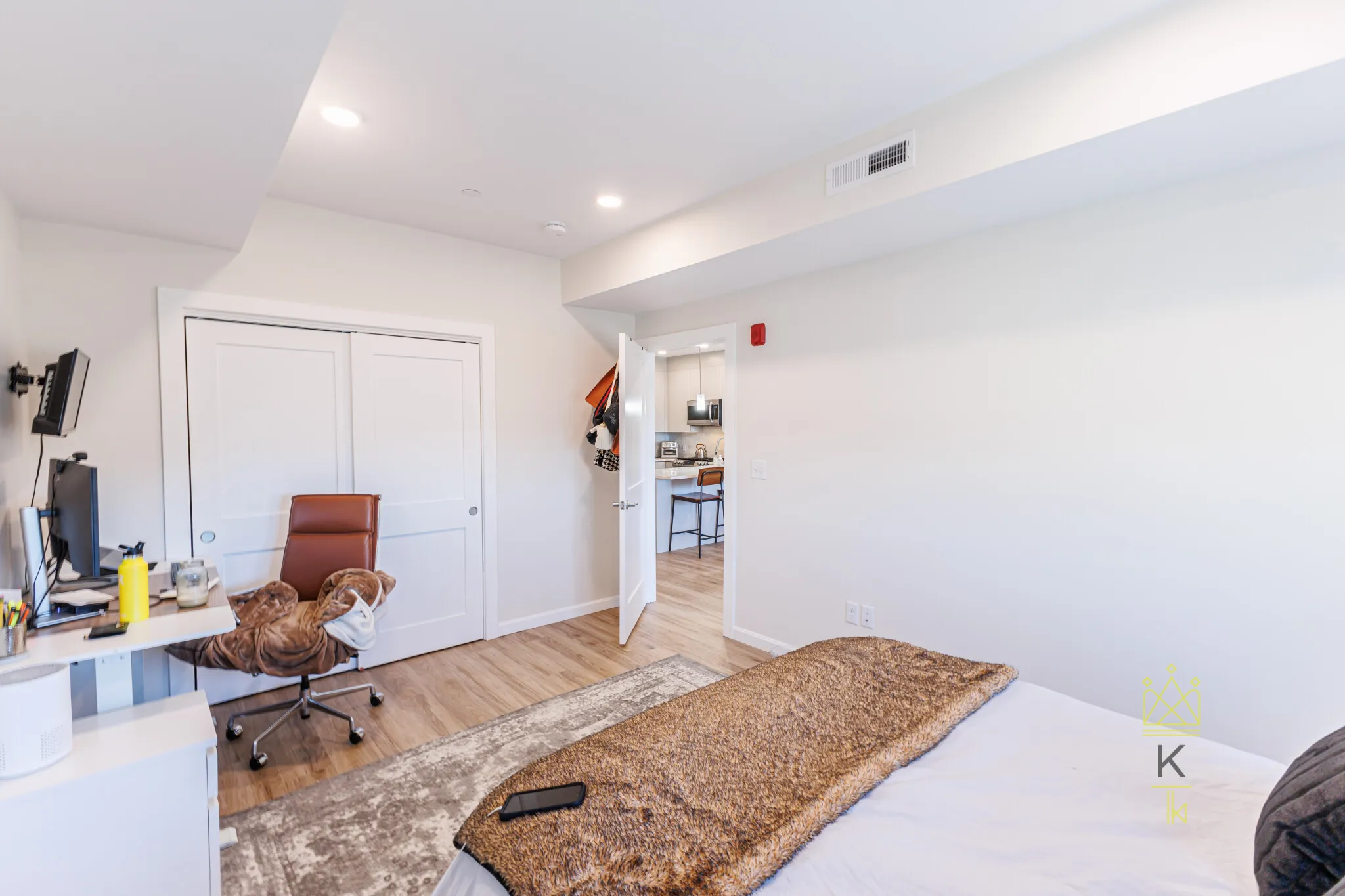458 Washington St, Brighton