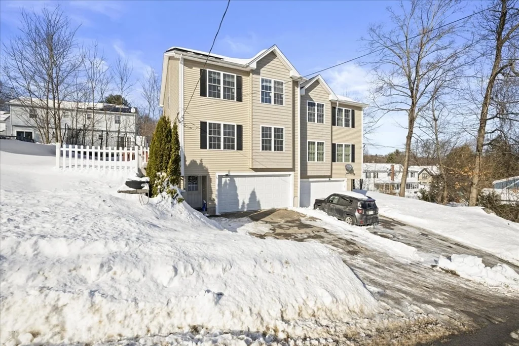 16 Third St, Worcester