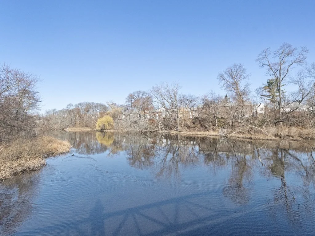 180 River St, Waltham